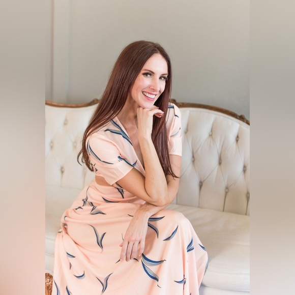 Full length dress with side cut outs! Perfect for spring/summer! - Picture 3 of 5